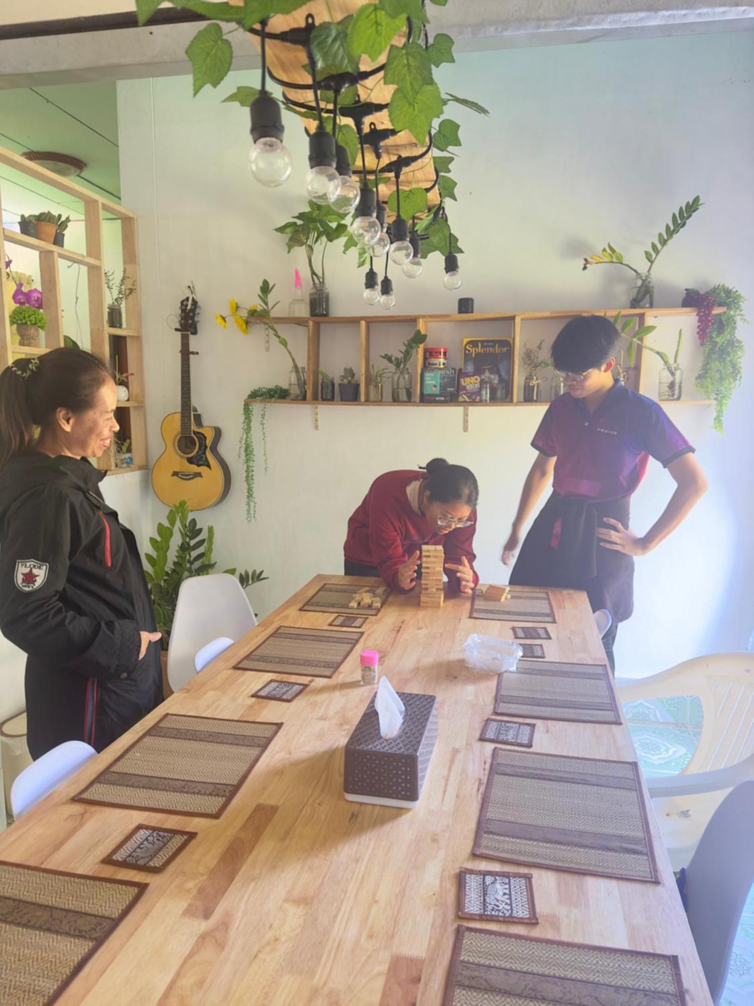 Positive Energy Homestay And Guide In Chiangkhan Chiang Khan Exterior foto